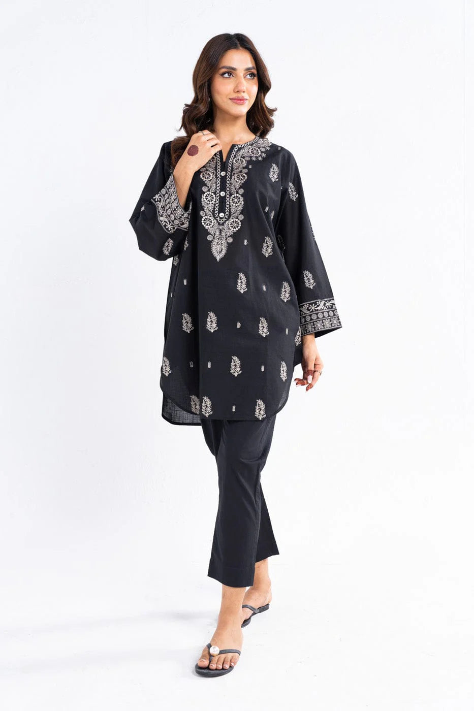 Dyed Embroidered Dobby Kurti